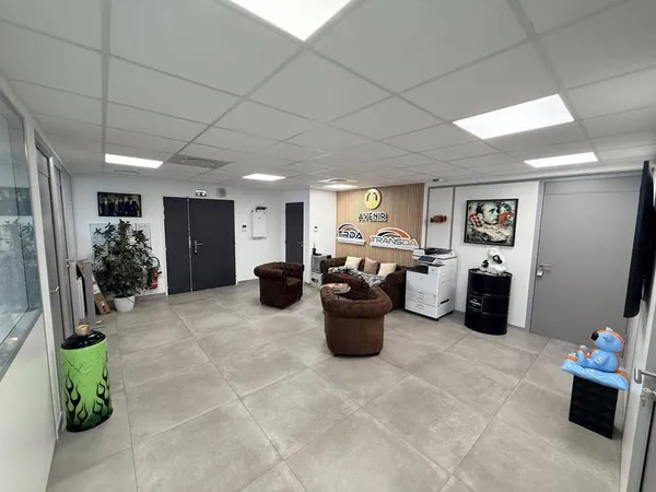 Bureaux 154 m²