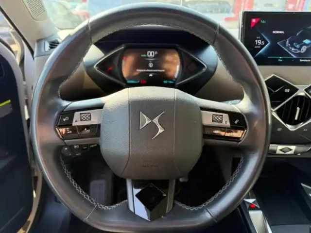 Ds Ds 3 crossback e-tense grand chic 4cv — photo 6
