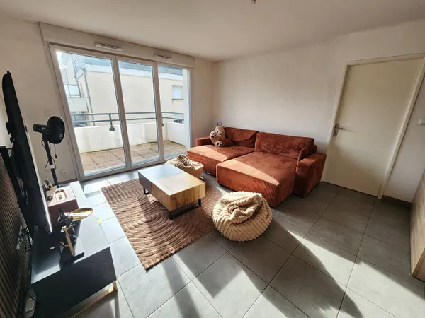 Appartement 31200 Toulouse T3 lumineux avec terrasse - parking, AU CALME 62m²