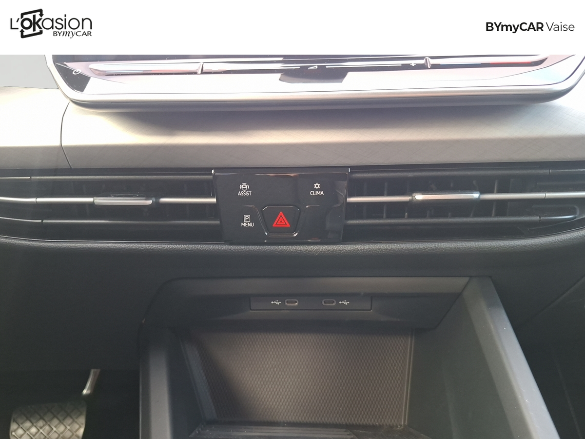 Volkswagen Golf SW 1.5 eTSI EVO2 116 DSG7 — photo 17