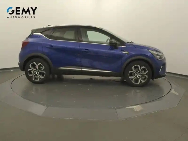 Renault Captur e-tech plug-in 160 — photo 36