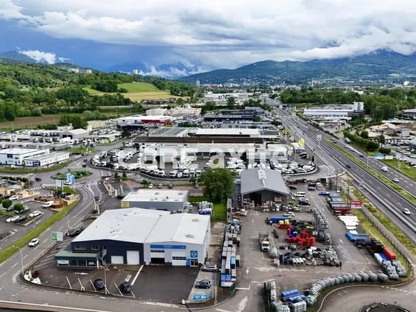 Local commercial 529 m²