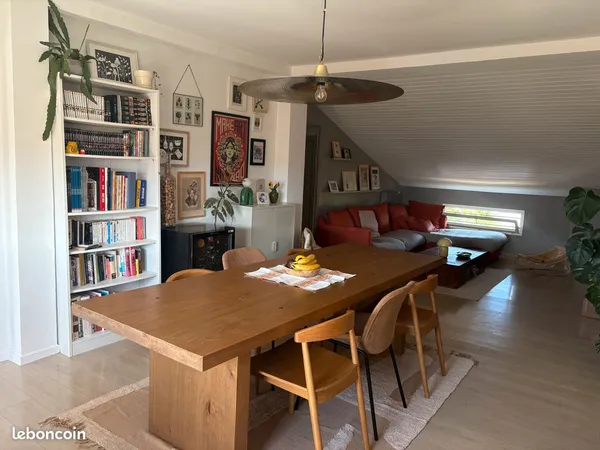 Dernier étage - 63 m² hab. / 93 m² au sol - Terrasse & vue panoramique