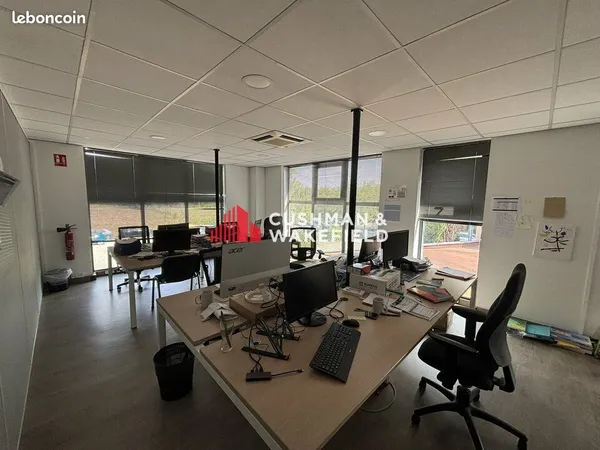 Bureaux 283 m² RAMONVILLE-SAINT-AGNE