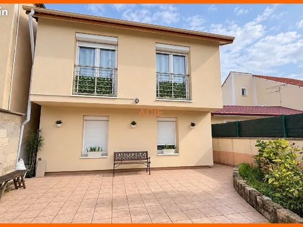 Pavillon 7 pièces 120 m²