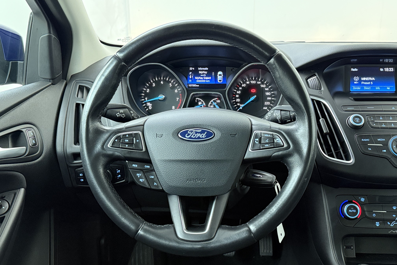Ford Focus SW — photo 10