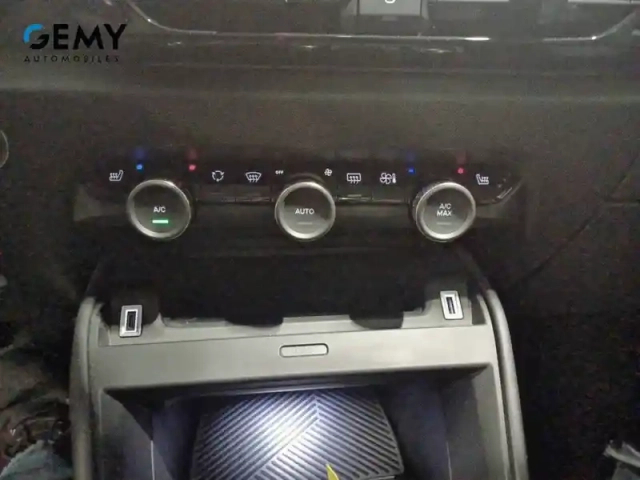 Citroën C4 puretech 130 s&amp;s eat8 — photo 19