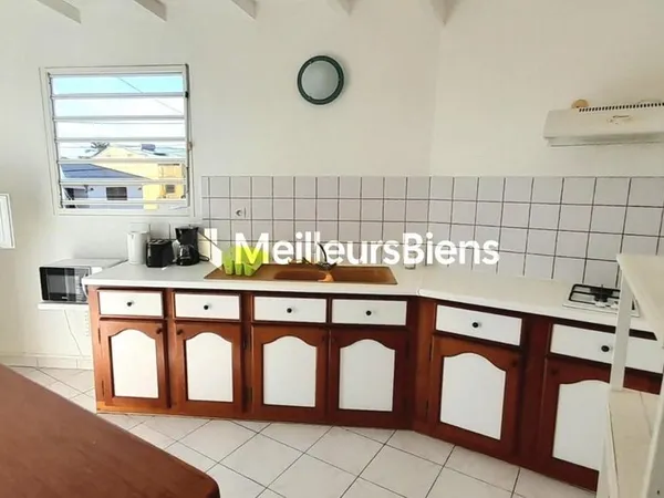 Local 53 m²