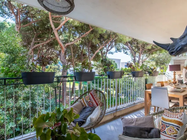 Nice – 4 pièces traversant, terrasses, garage, piscine
