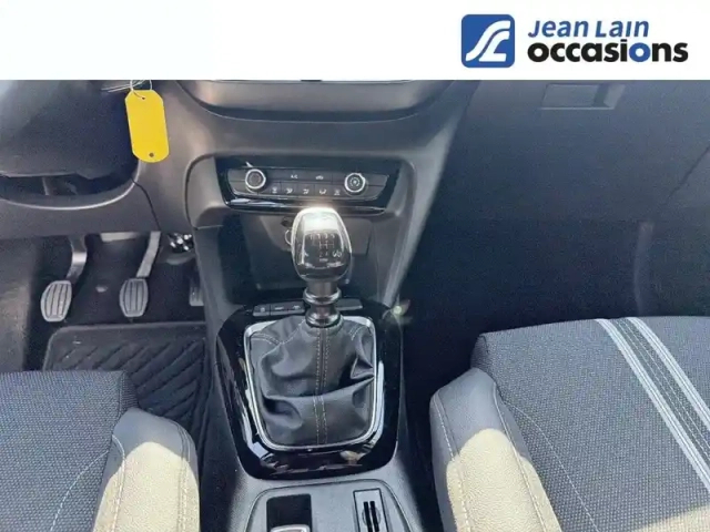 Opel Corsa 1.2 turbo 100 ch — photo 13