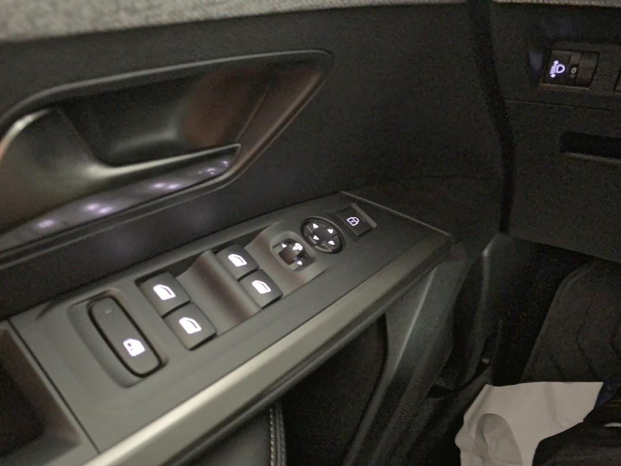 Peugeot 5008 hybrid 145 ch e-dcs6 allure — photo 20