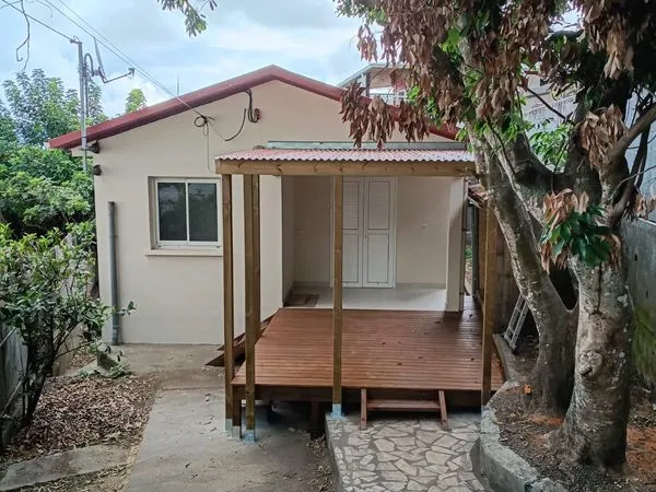 Vends petite maison entierement rénové