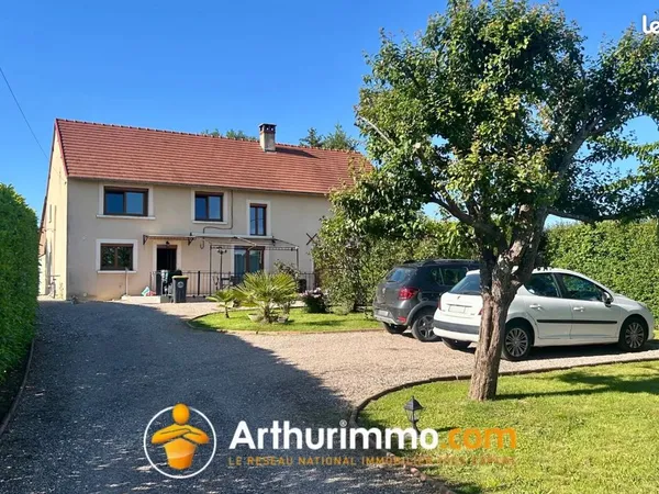 Propriété 7 pièces 149 m²