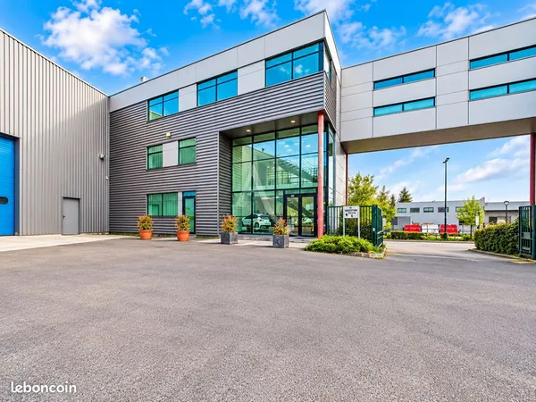 Local 213 m² CHAMPIGNY SUR MARNE