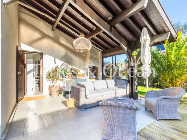 Maison 12 pièces 210 m²