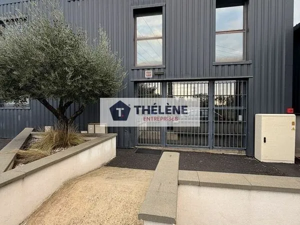 Bureaux 115 m² SAINT JEAN DE VEDAS