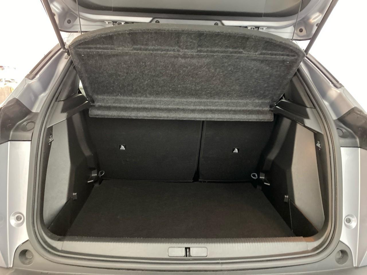 Peugeot 2008 hybrid 136 e-dcs6 style — photo 6