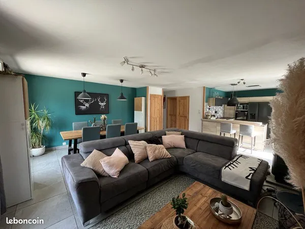 Briançon - Maison de plain-pied 5 pièces avec jardin, garage et atelier
