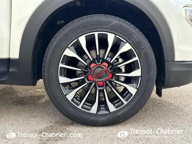 Fiat 500 x 1.0 firefly turbo t3 120 ch (red) — photo 15