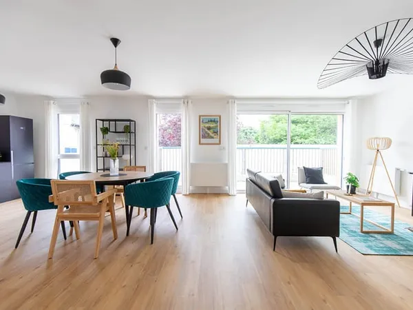 APPARTEMENT du quatre pièces au cinq pièces - ORLEANS - VAUQUOIS
