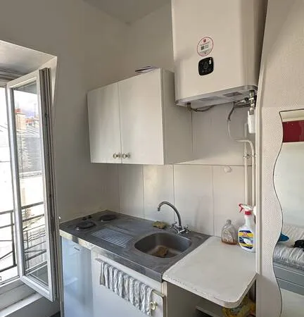 Chambre de service 1 pièce 9 m²