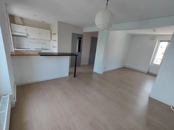 Vends appartement 49m² Duplex familial T3/T4 à 5 min de la gare d'Esbly (Ligne P)