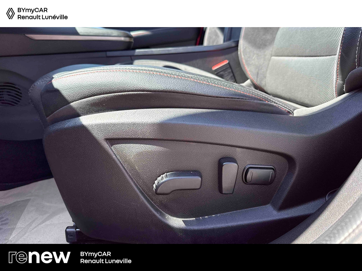 Renault Arkana E-Tech 145 - 21B — photo 23