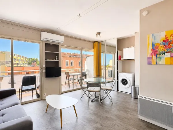 Studio 1 pièce 25 m²