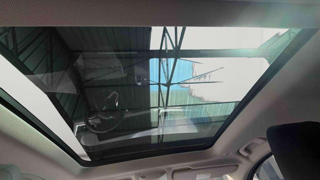 BMW iX2 eDrive20 204ch BVA — photo 15