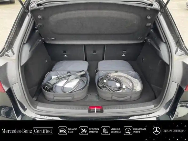 Mercedes Classe A 250 e hybride rechargeable 218ch amg line 8g-dct — photo 12