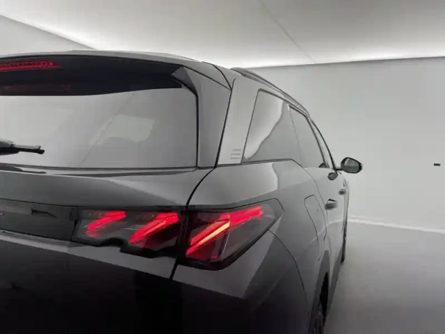 Peugeot 5008 hybrid 145 e-dcs6 — photo 63