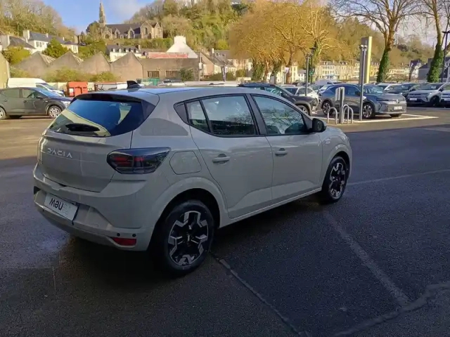 Dacia Sandero eco-g 120 auto — photo 21