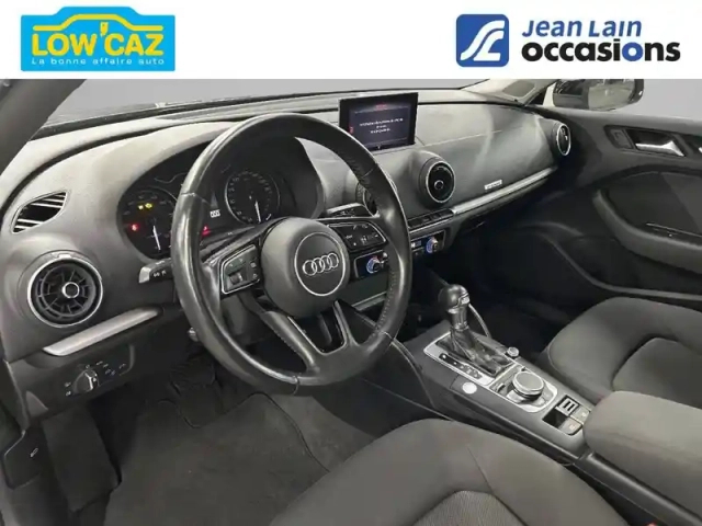 Audi A3 sportback 40 e-tron 204 s tronic 6 — photo 55