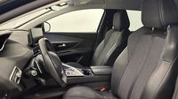 Peugeot 3008 HYBRID 225ch Allure Pack e-EAT8 — photo 12