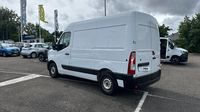 Renault Master F3300 L1H2 2.3 Blue dCi 135ch Confort Euro6 — photo 7