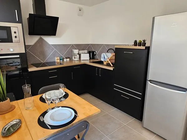 Appt 2 pièces, meublé rénové à neuf 40m2