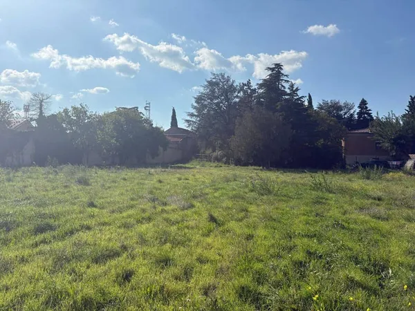 Terrain constructible 332 m²