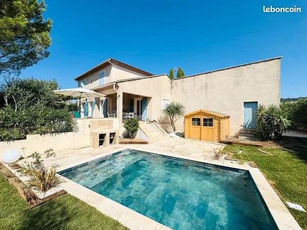 Villa provençale 150 m² avec piscine - terrain 1 250 m²