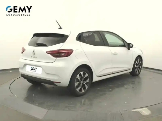 Renault Clio tce 90 — photo 18