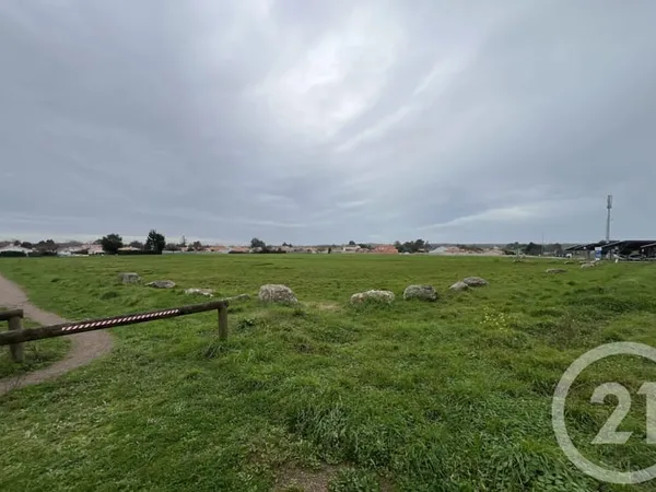 Terrain 304 m²