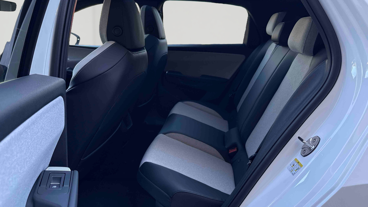 Volkswagen ID. Polo 211 ch 52 kWh — photo 19