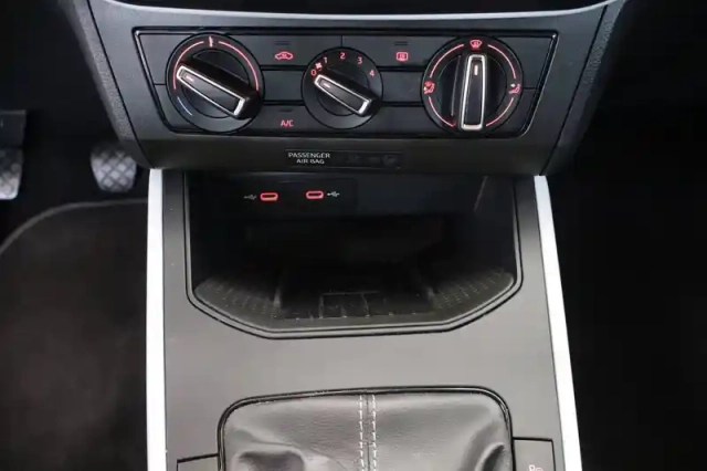 Seat Arona 1.0 tsi 95 ch start/stop bvm5 — photo 63