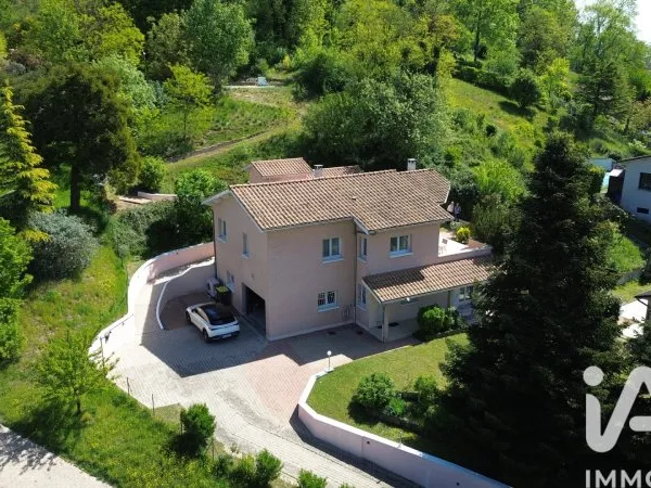 Maison 8 pièces 162 m²