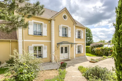 Propriété 10 pièces 265 m²