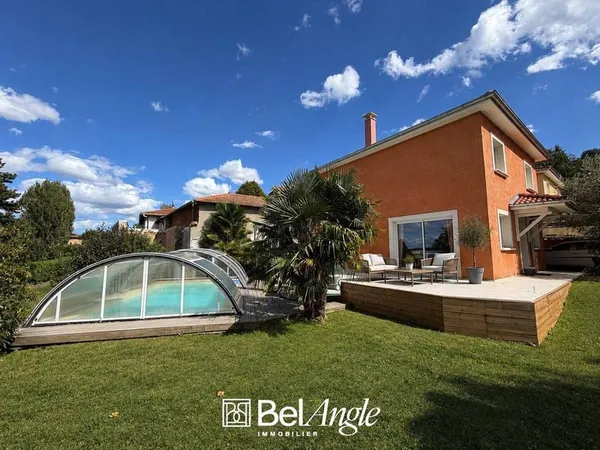 Maison 6 pièces 121 m²