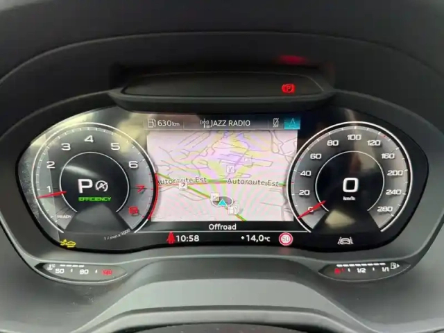 Audi Q2 35 tfsi 150 s tronic 7 — photo 17