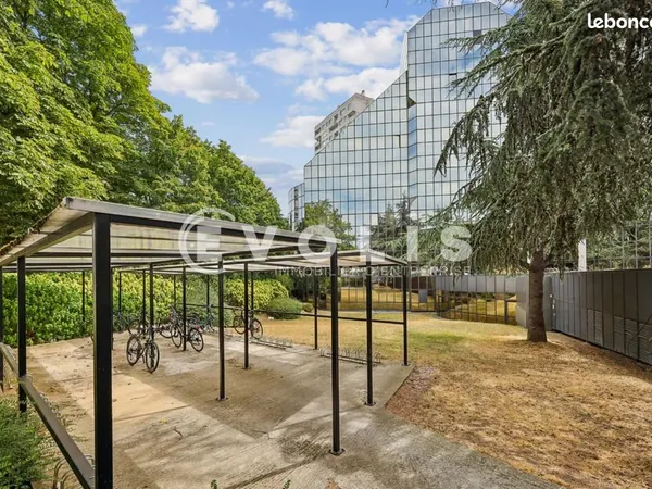 Bureaux 407 m²
