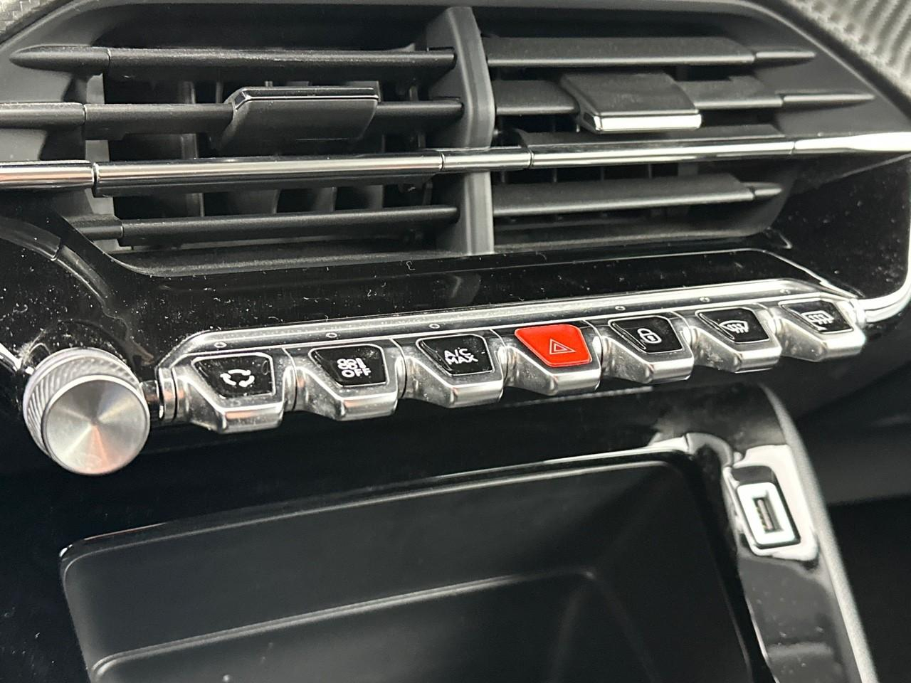 Peugeot 208 puretech 100 s&s bvm6 style — photo 26