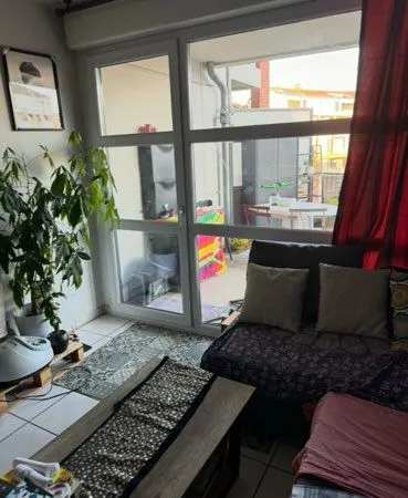 T3 MEUBLÉ 69 m² AVEC TERRASSE
