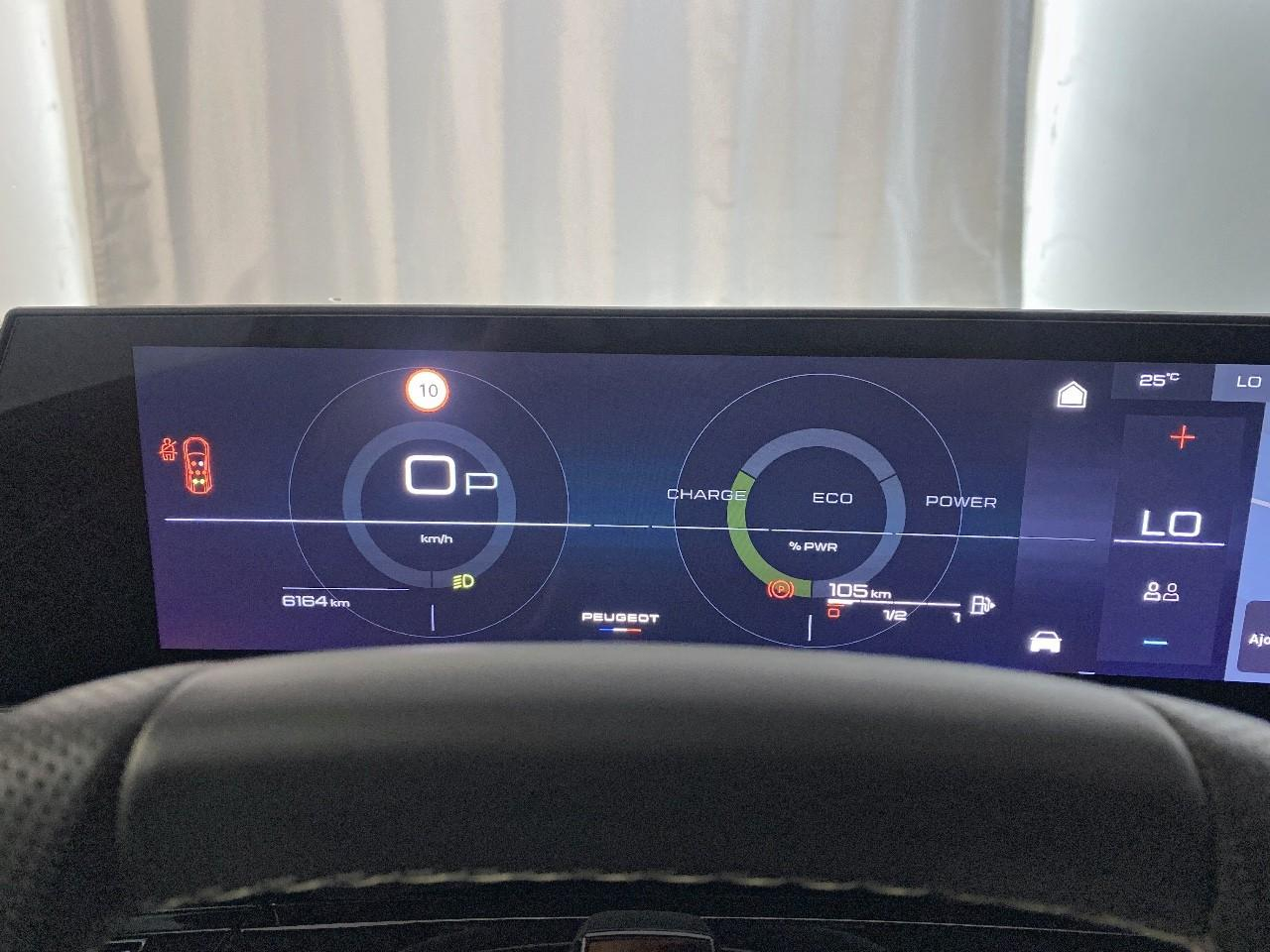 Peugeot 5008 hybrid 145 ch e-dcs6 gt — photo 13